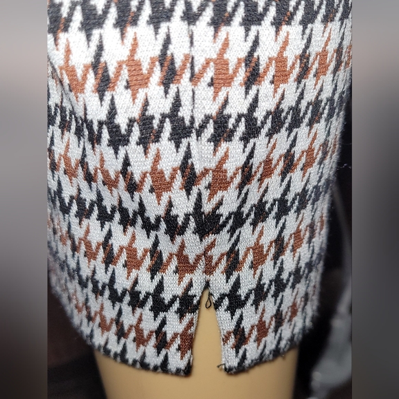 GRAVER Susan Graver PM Jacquard Knit AVA Slim Ankle Pants in Umber/Black - Picture 9 of 9